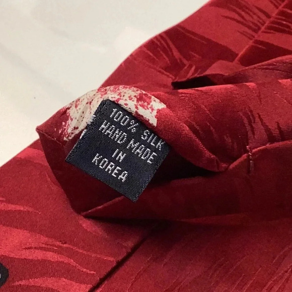 “The Joy Of Running” by Terry Rose 100% Silk Tie - Picture 7 of 8